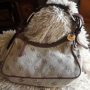 DOONEY & BOURKE  logo purse